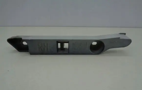 Ford Focus Front bumper mounting bracket 8M5117D958AD
