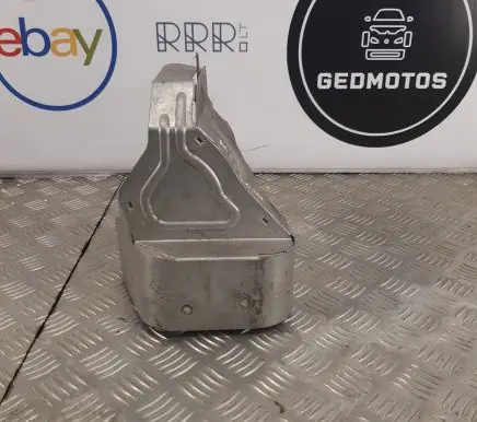 Audi A6 S6 C6 4F Heat shield in engine bay 359145325