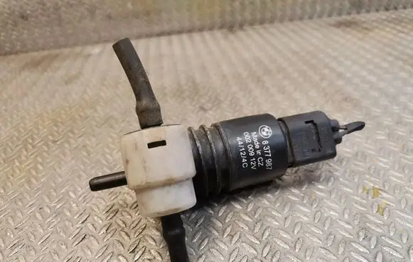 Mini One - Cooper R50 - 53 Windscreen/windshield washer pump 8377987
