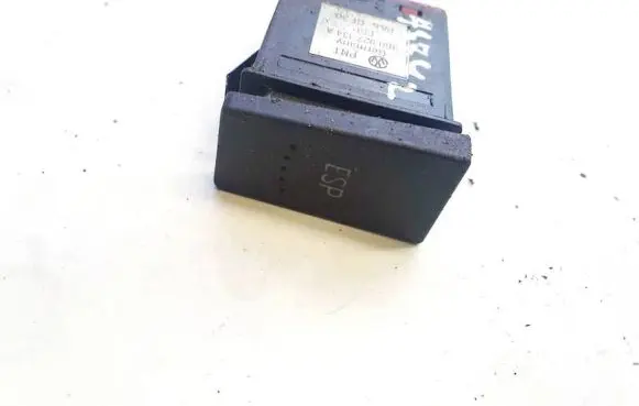 Volkswagen PASSAT B5.5 ESP (stability program) switch 3b0927134a
