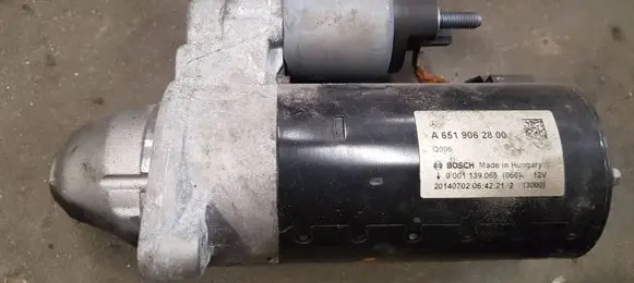 Mercedes-Benz E W212 Starter motor A6519062800 0001139065