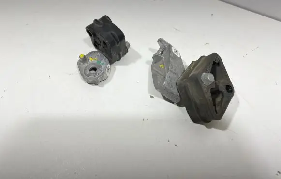 Muffler mount bracket/holder