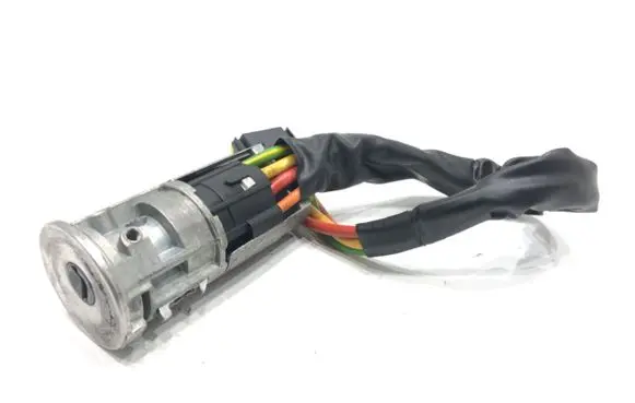 Dacia Sandero Ignition lock