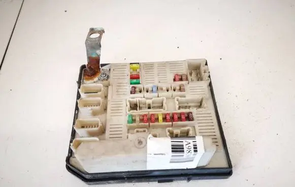 Renault Kangoo II Fuse box set 8200451902