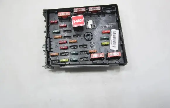 Volkswagen PASSAT B7 Fuse module 3C0937125A 63595743