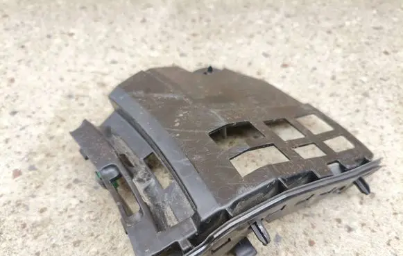 Volvo XC40 Front bumper mounting bracket 31455242 AEDD5