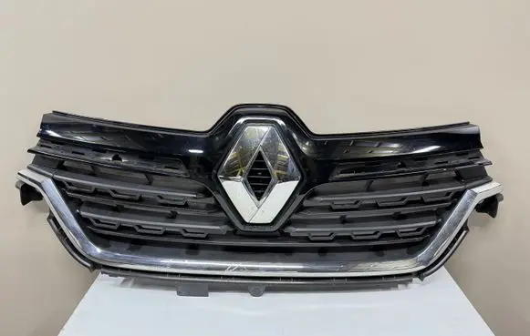 Renault Kangoo III Front bumper upper radiator grill 623107590R