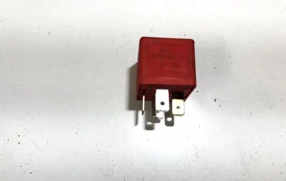 Audi A6 S6 C5 4B Other relay 899519000 443919578