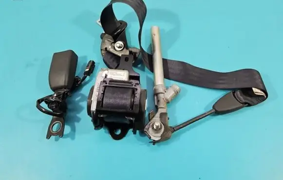 Mitsubishi Outlander Front seatbelt IMPRK1357245