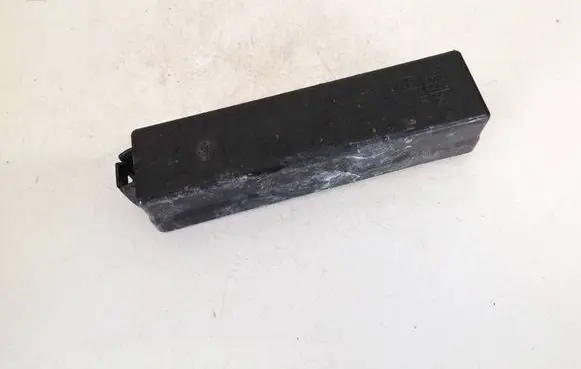 Nissan Note (E11) Fuse box cover 