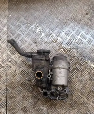 Volvo S80 Oil filter mounting bracket 6740273266