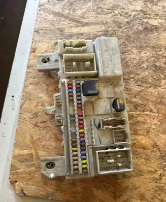 Volvo V50 Fuse module 31268178