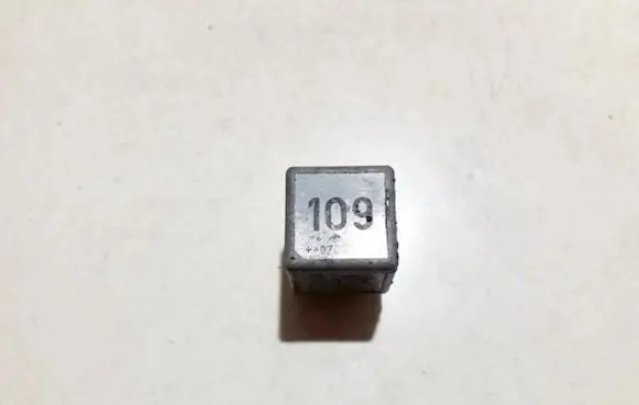 Volkswagen Golf IV Other relay 1j0906381a v23134-b52-x396