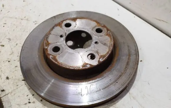 Toyota Yaris Front brake disc