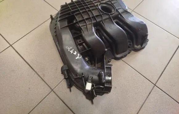 Dodge Challenger Intake manifold 05184693AE