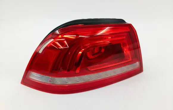 Volkswagen Eos Rear/tail lights 1Q0945095P 2SD01069701