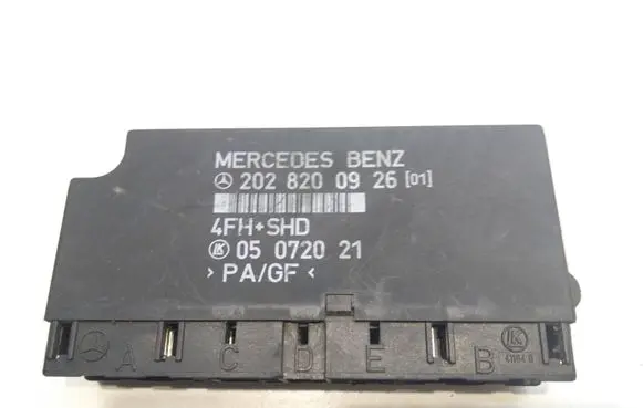Mercedes-Benz C W202 Comfort/convenience module 2028200926 05072021