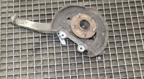 Lexus IS III XE30 Front wheel hub