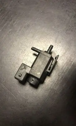 BMW 1 E81 E87 Turbo solenoid valve 1742712