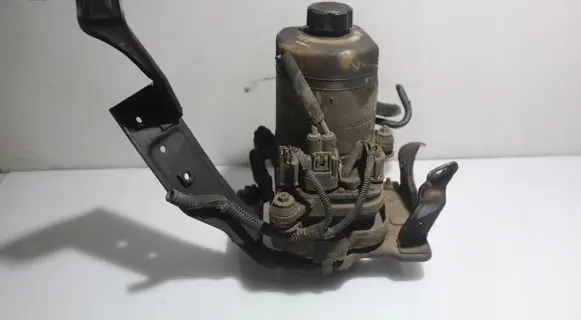 Ford Focus Power steering pump