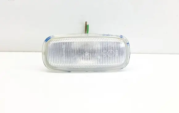 Audi A4 S4 B5 8D Front fender indicator light 4B0949127
