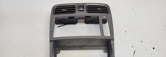 Subaru Forester SG Climate control/heater control trim 