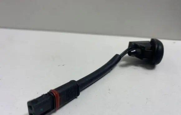 Mini Cooper Countryman R60 Windshield washer spray nozzle 
