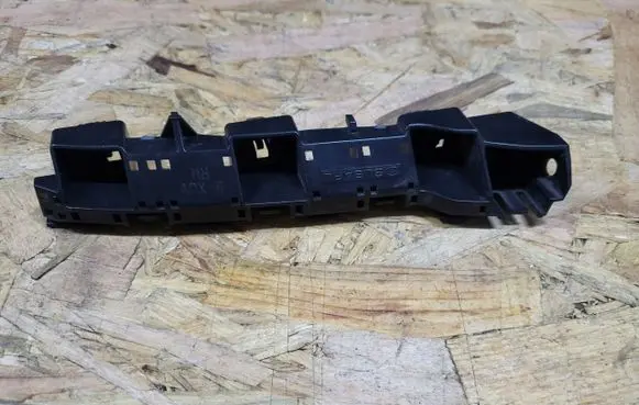 Subaru XV I Front bumper mounting bracket MXUV