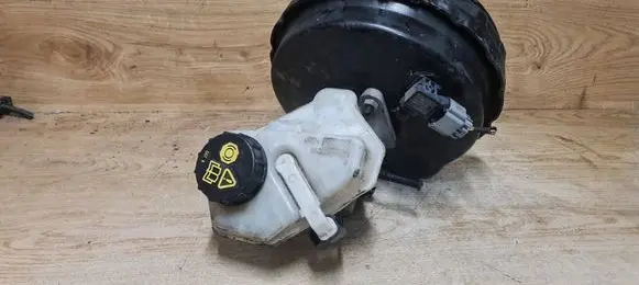 Volvo V70 Brake booster P31329895