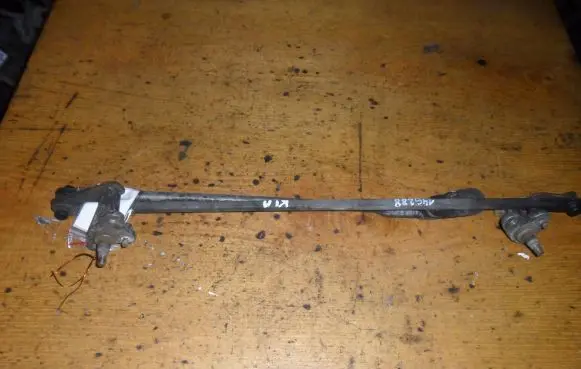 KIA Sportage Front wiper linkage and motor
