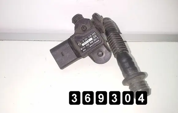 Volkswagen PASSAT B5 Camshaft speed sensor 0261230053 036906051C