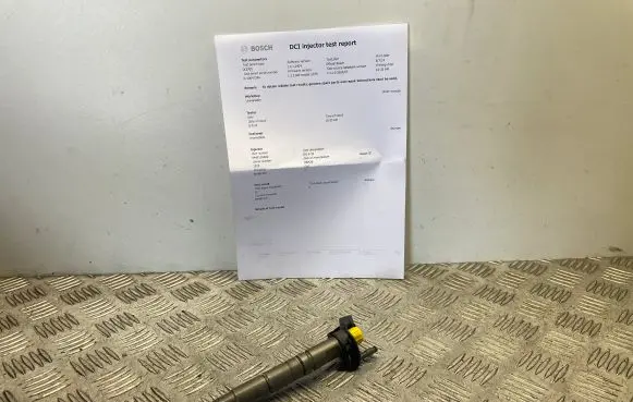 Mercedes-Benz E C207 W207 Fuel injector A6420701187 0445116026 68HB1WH