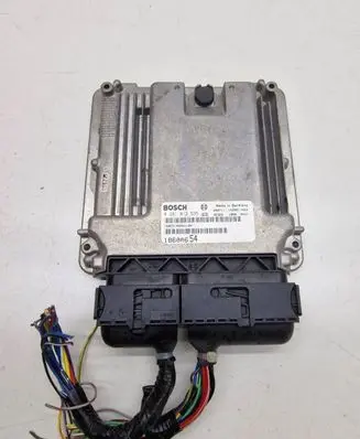 Mitsubishi Grandis Engine control unit/module 1860A654 1039S11663 0281012535