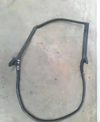Audi Q8 Front door rubber seal 4M8833708G