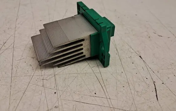 KIA Sportage Heater blower motor/fan resistor 