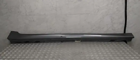 BMW 5 G30 G31 Sill 8064744