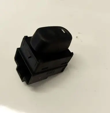 Nissan Primera Electric window control switch 221891
