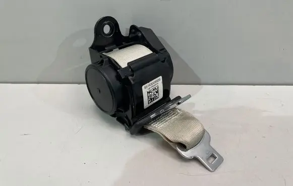 BMW 5 G30 G31 G38 Middle seatbelt (rear) 7430055
