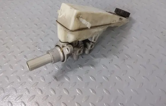Citroen Jumpy Master brake cylinder 1613263780 1613263880