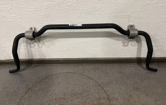 Mercedes-Benz C W206 Front anti-roll bar/sway bar a2063231900