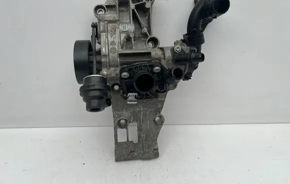 BMW X1 F48 F49 Water pump 8591719