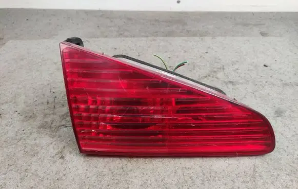 Peugeot 607 Rear/tail lights