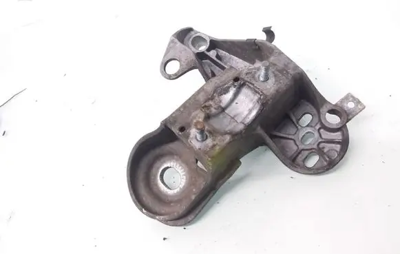 Audi A6 S6 C5 4B Engine mounting bracket 8E0199352D