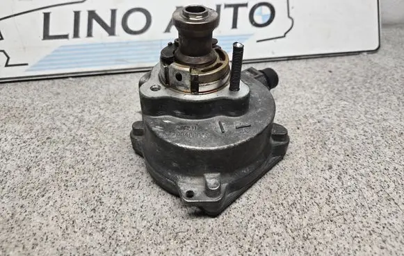BMW 3 E92 E93 Vacuum pump 7558344
