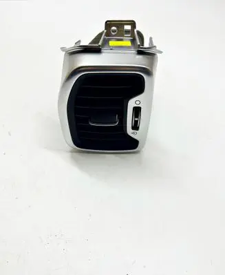 KIA Sportage Dashboard side air vent grill/cover trim 97490 240417
