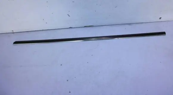 Mercedes-Benz CLK A208 C208 Front door glass trim molding