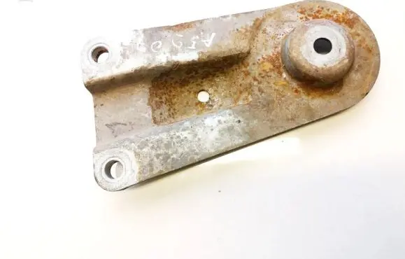 Audi A4 S4 B6 8E 8H Engine mounting bracket 8e0399540