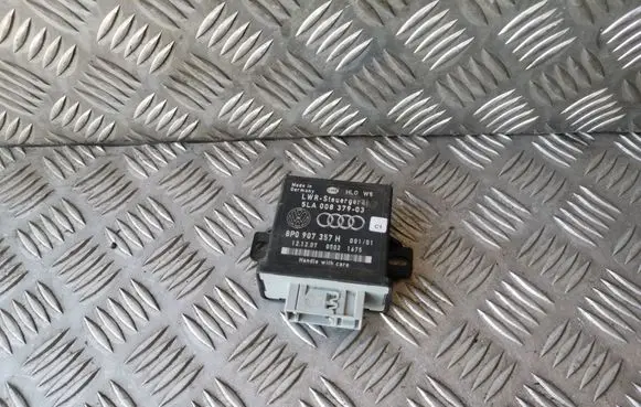 Audi A6 S6 C6 4F Light module LCM 8P0907357H 5LA00837903 5LA008379