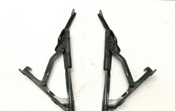 Subaru Legacy Tailgate/trunk/boot hinge 57522AL00A 053069 0520N