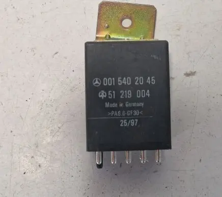 Mercedes-Benz Vito Viano W638 Other relay 0015402045 51219004